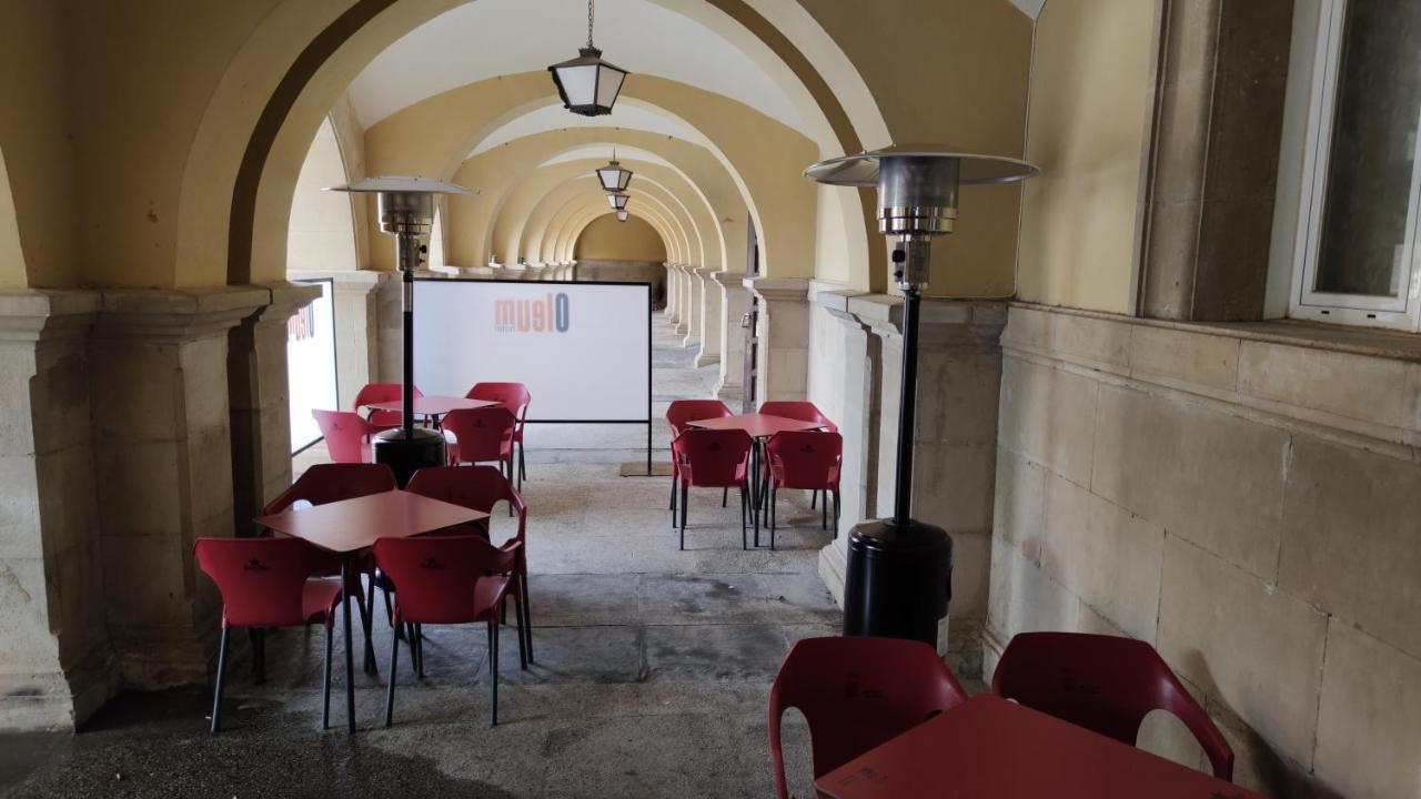 Hotel Oleum Бельчите Экстерьер фото